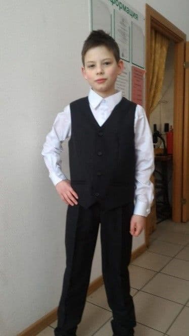 Жилет школьный для мальчика (вискоза)